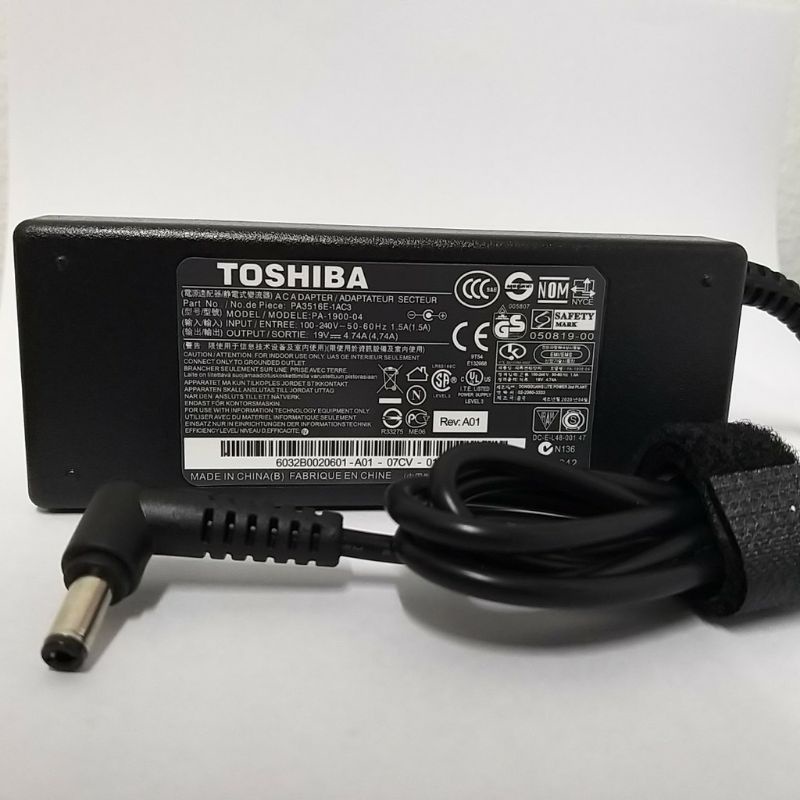 ADAPTOR TOSHIBA 19V 4.74A (5.5*2.5mm) L840 M300 S40 M840 C40-A L40-A Z50-A A355 A350 ORIGINAL