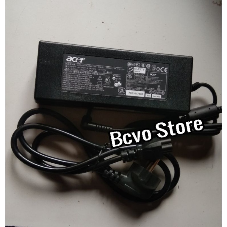 Adaptor charger Acer veriton z4640G-C 19V 7,1A 135watt
