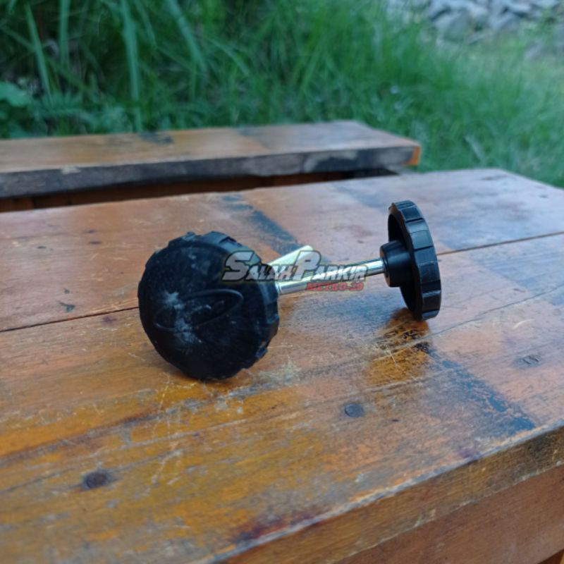 Baut Tutup Aki Honda C70 baut bok aki motor honda c50 pispot c70 honda benly cb100 cb125 cb drem cb 