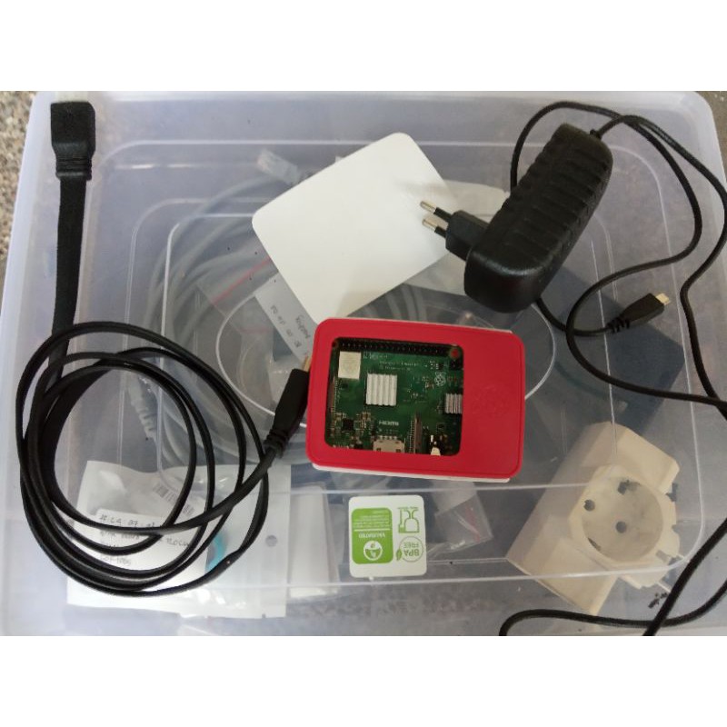Paket Raspberry Pi 3 Model B+