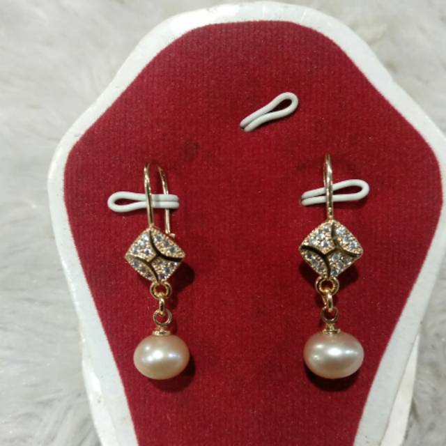 Giwang mutiara asli lombok