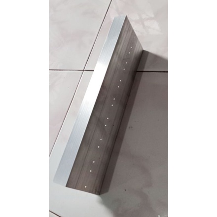 Heatsink 10 sirip 30 X 10  cm Lubang SANKEN