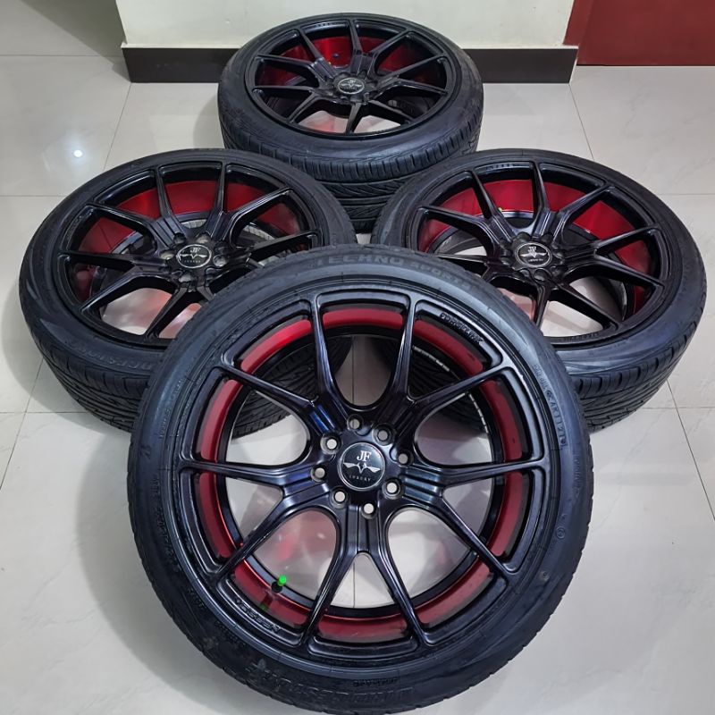 Velg Ring 17 City Mobilio Avanza Veloz Livina Yaris Raize Vossen R17