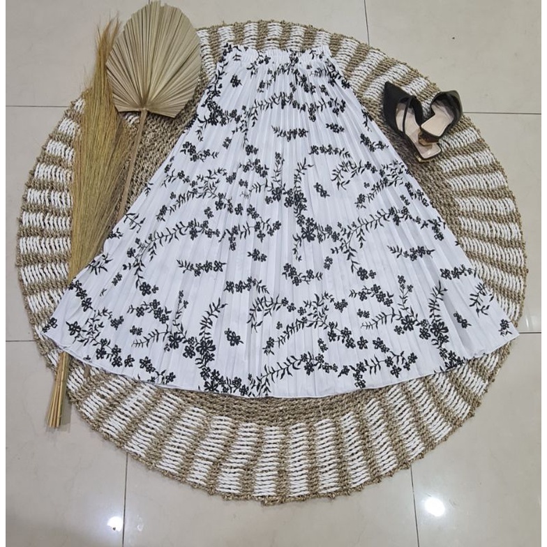 GS-ROK PLISKET DAISY PREMIUM / LILY DAILY PREMIUM /ROK PLISKET PANJANG/ROK PLISKET MOTIF BUNGA-BUNGA JASMINE PUTIH