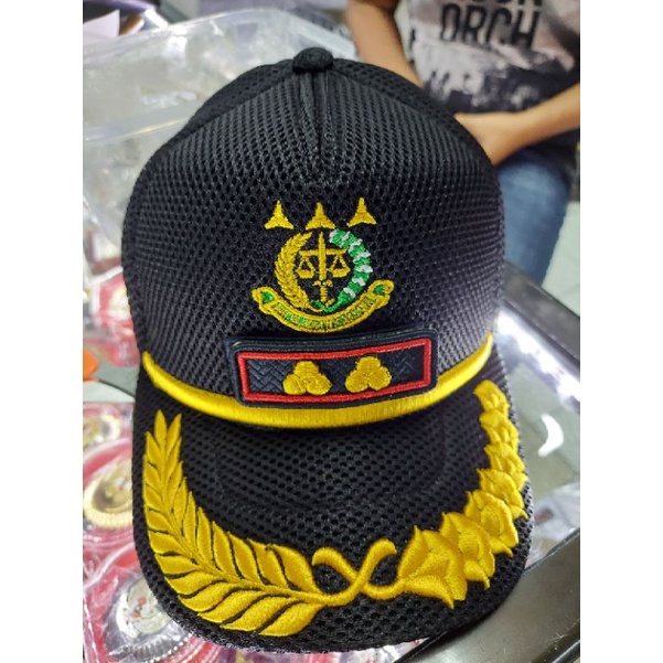 TOPI KEJAKSAAN DAN PANGKATNYA