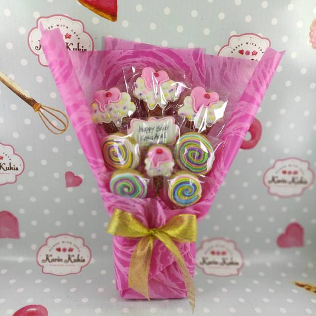 

HAND BUKET KUKIS ULTAH TEMA LOLLIPOP