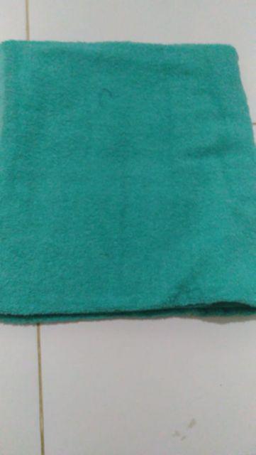 Paket Handuk Mutia Jumbo Isi 4 Warna Mix