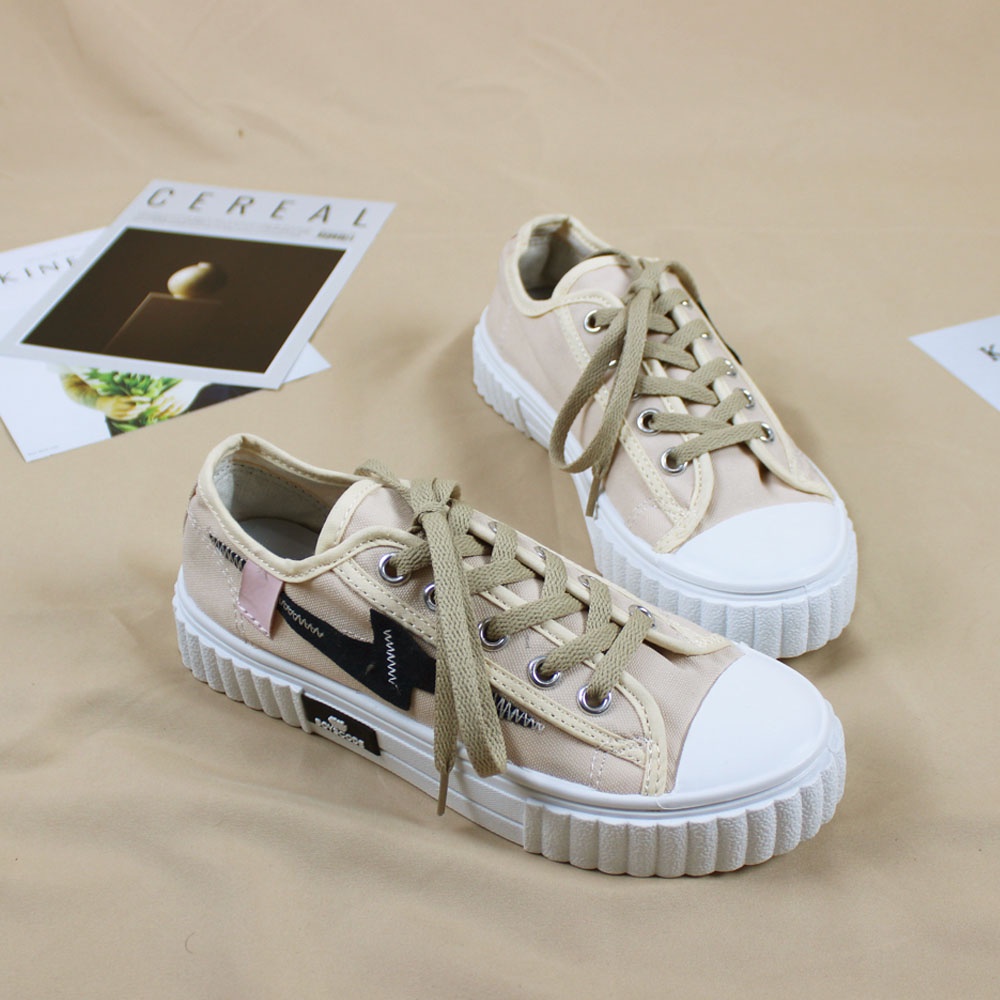 Sepatu Sneakers Korean Style Boyscode Motif Thunder Pendek Cream / Sepatu Canvas Korea Terbaru Kekinian