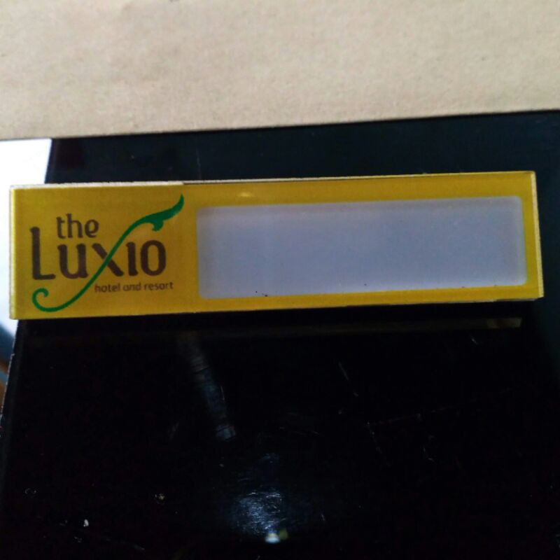

Name tag Reusable peniti
