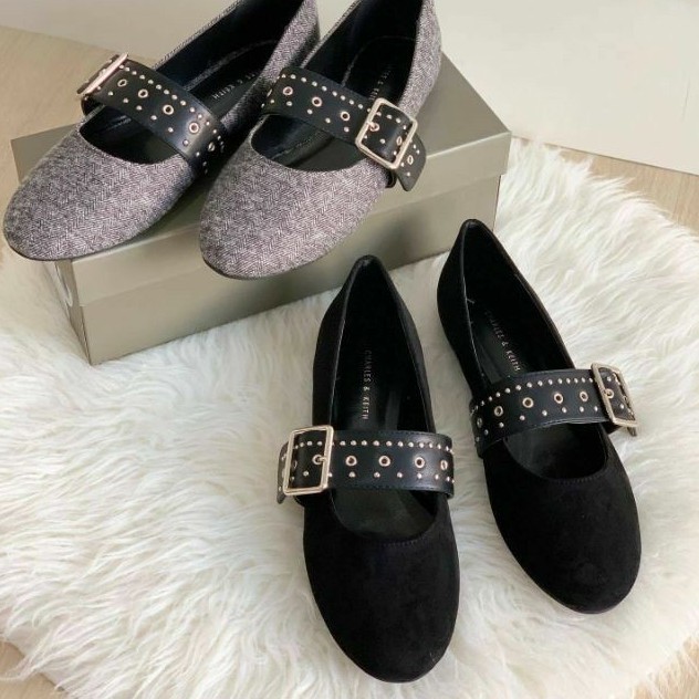 C21336 CHARLES AND KEITH ORIGINAL SHOES KS31775 CNK STUDDED BELT FLATSHOES IMPORT