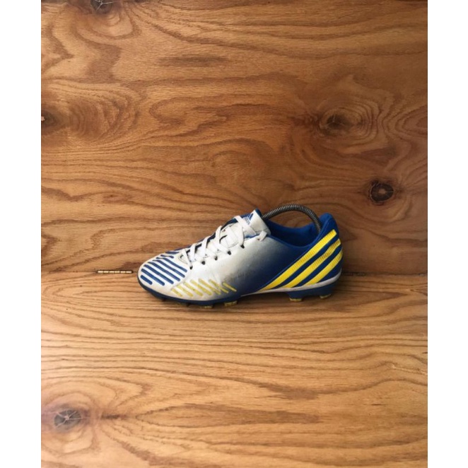 Sepatu Bola Adidas Predator Absolado