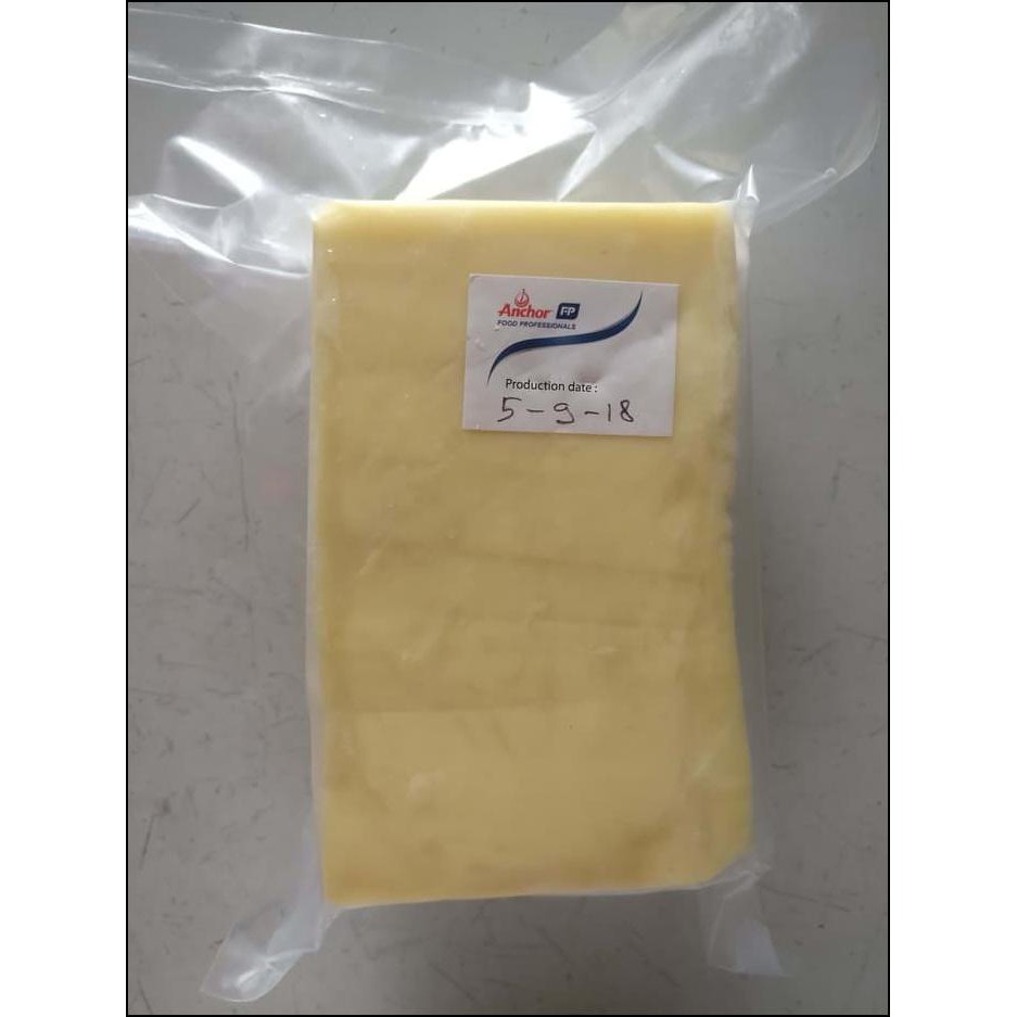 

KEJU MOZARELLA / MOZZARELLA CHEESE ANCHOR 1 KG IMPORT NEW ZEALAND