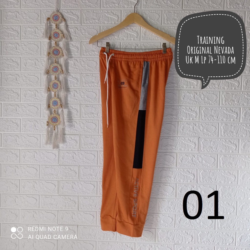 Nevada & Nux celana training wanita