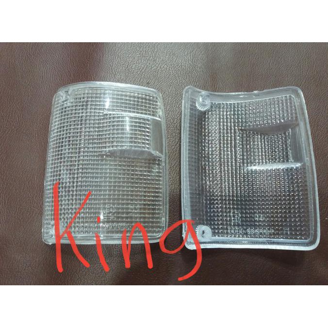 MIKA LAMPU SEN DEPAN PANTHER 2.3-PANTHER 2.5-PANTHER PICK UP 2PCS