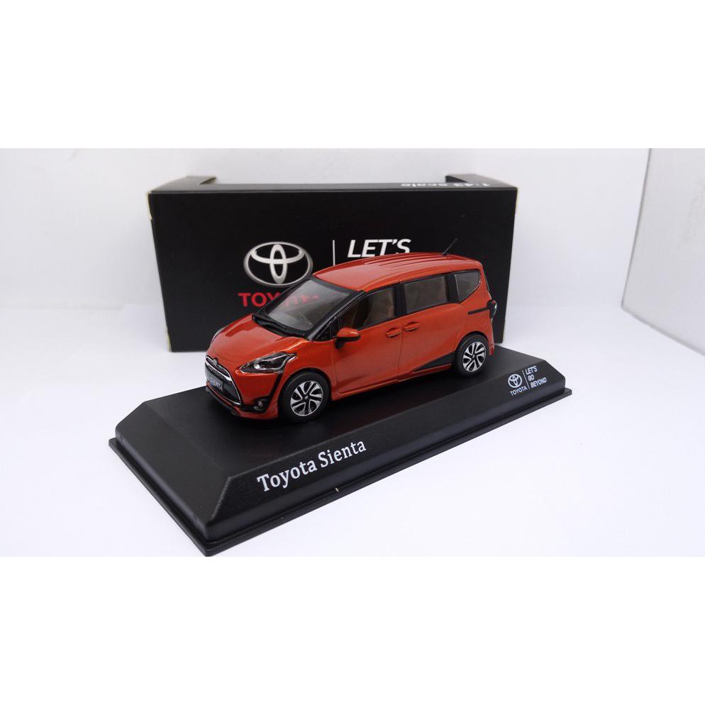 New Diecast  Mobil Toyota Sienta Dealer Box Harga Terjangkau