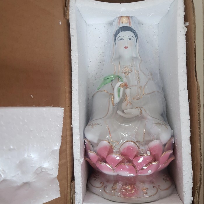 Patung Dewi Kwan Im Keramik 8 Inch