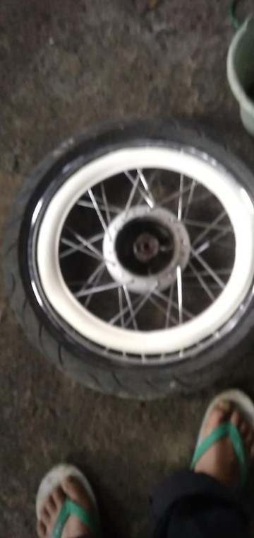 List Ban White Wall  Ring 17 Isi 4pcs