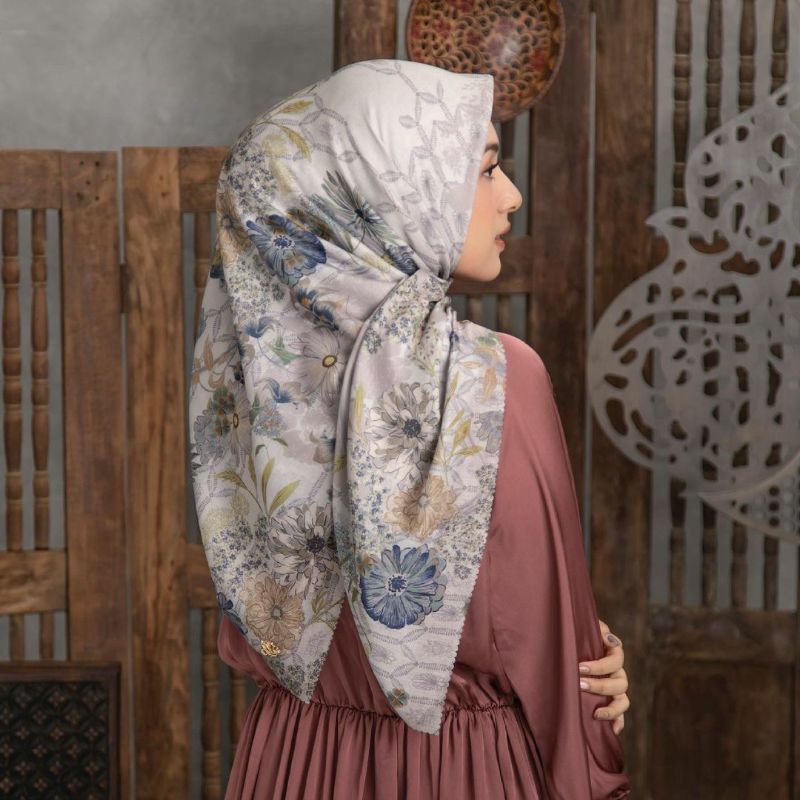 Sandhya Scarf from Heaven_Lights