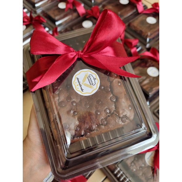 Mini Mika Fudgy Brownies (min order 10pc)