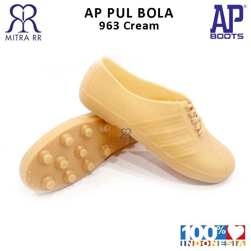 Sepatu Karet AP Boots Multi Fungsi- AP PUL BOLA 967 Hitam / 963 Putih dan Cream AP Boot Sepatu Petani