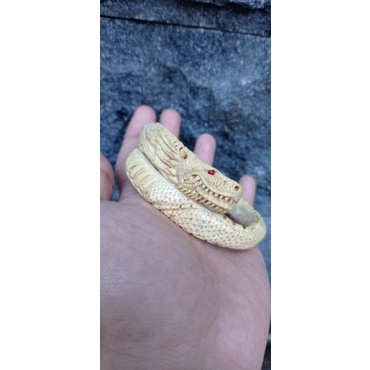 GELANG AKAR BAHAR PUTIH UKIR NAGA FULL/ASLI AKAR BAHAR LAUT