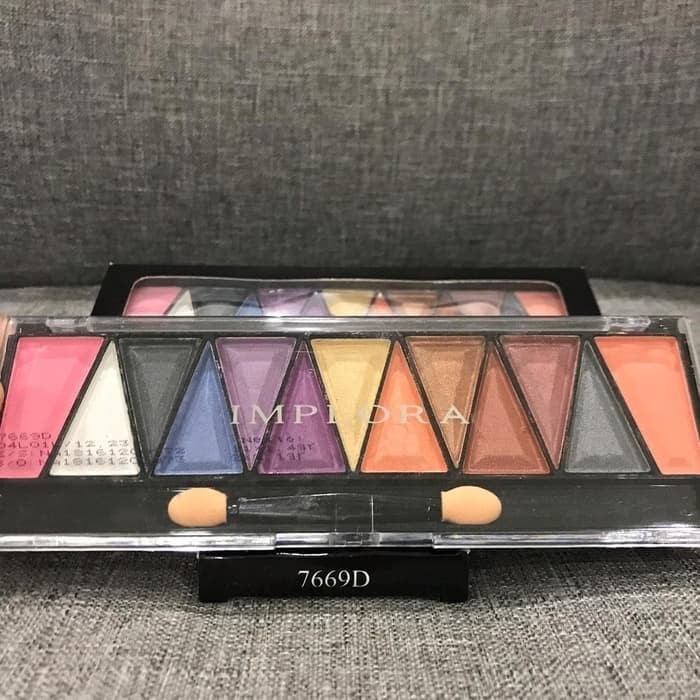 IMPLORA EYE SHADOW &amp; BLUSH ON - MAKE UP KIT PALETTE