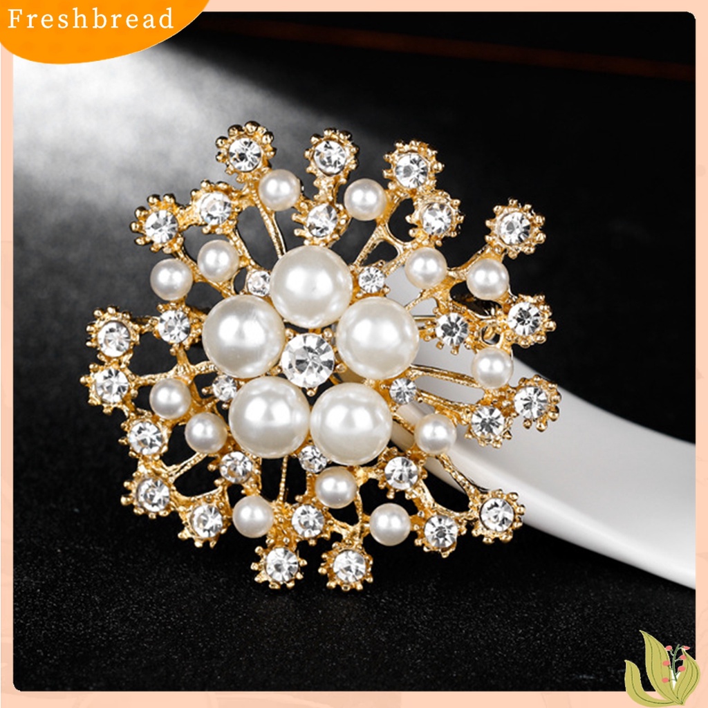 [ TERLARIS]Ladies Snowflake Faux Pearl Rhinestone Decor Brooch Pin Corsage Fashion Gift