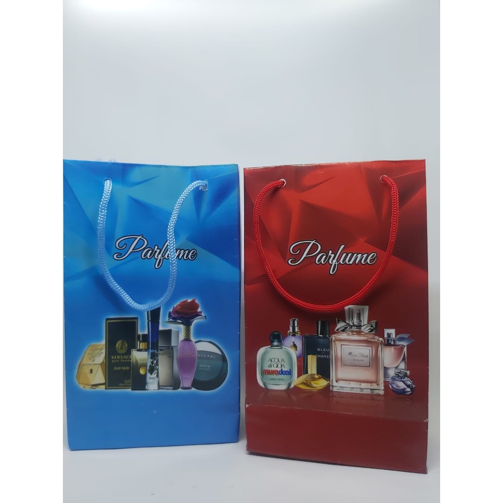 

PAPER BAG PARFUM. UKURAN KECIL P 10 X L 5 X T 16 CM. HARGA PERLUSIN.