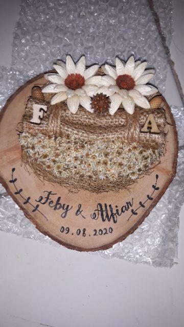 Ringbearer Rustic Akar