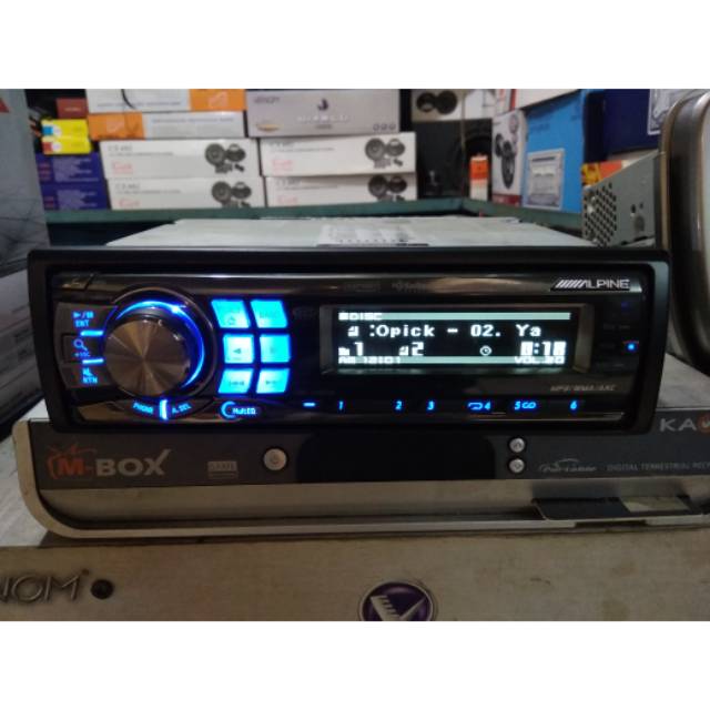 Alpine CDA-9887 Built in processor segel dan mulus