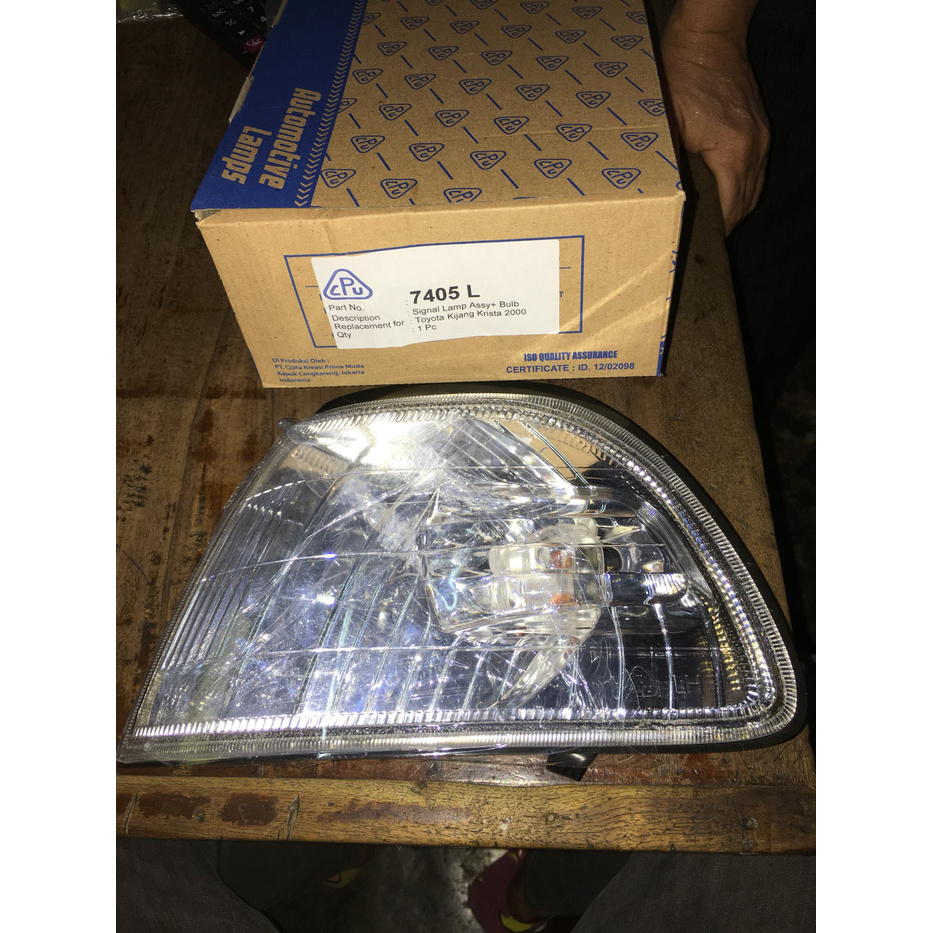 Lampu Sen Sein Assy Toyota Kijang Kapsul Krista 2000 on