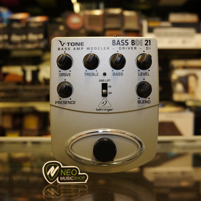 Behringer Bdi21 Bass Preamp Stompbox With Di Recording Out