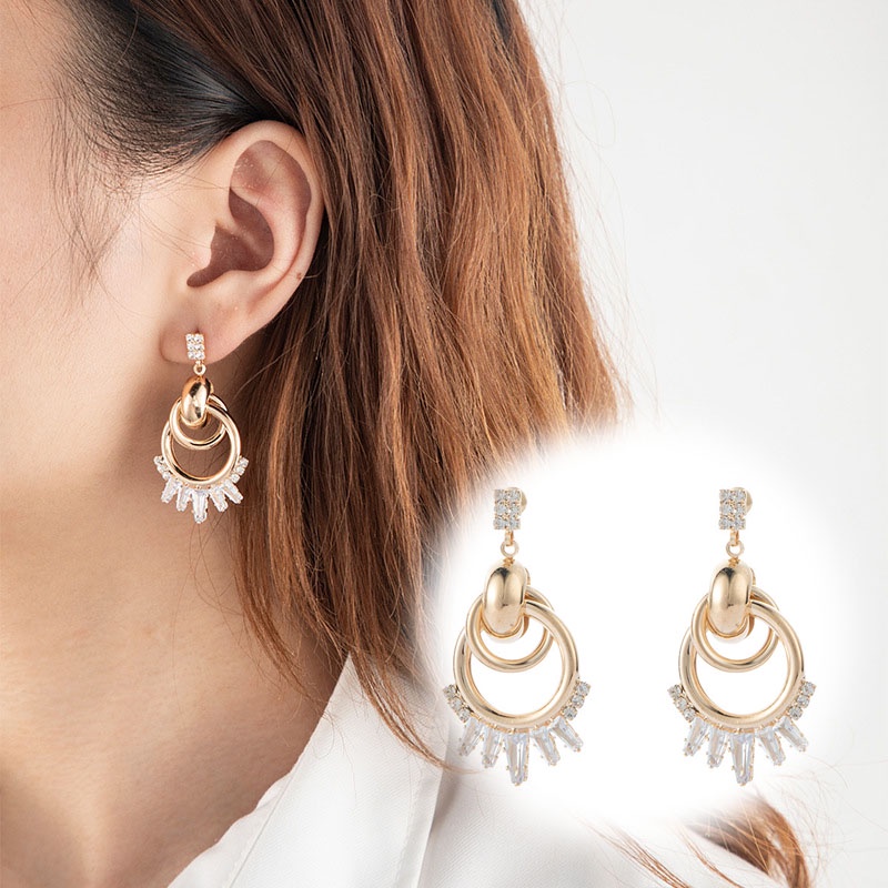 Anting Gantung Panjang Model Pipa Besi Retro Gaya Eropa / Amerika Untuk Wanita