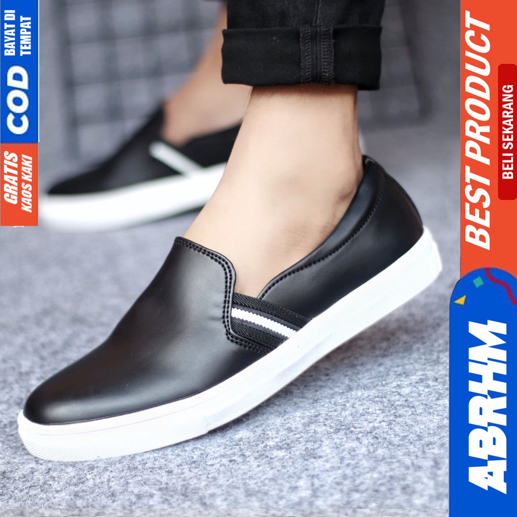 Sepatu Pria sepatu casual pria sepatu slip on pria Sepatu Kasual  Men's shoes Sepatu Kasual Santai Kerja Kondangan Semi Formal Anti Slip Original Gaya Keren Kekinian Terlaris