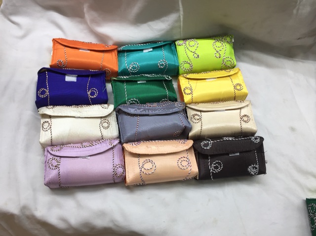 Mukena satin jumbo tas kotak alesya