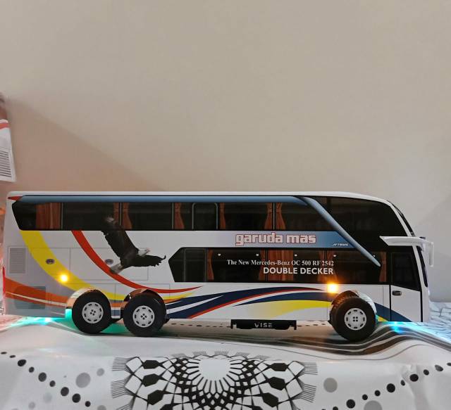 Miniatur Bus bis GARUDA MAS DD LAMPU