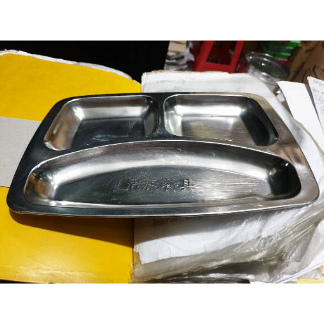 Piring Snack Tray Segi Sekat 3 Stainless Steel