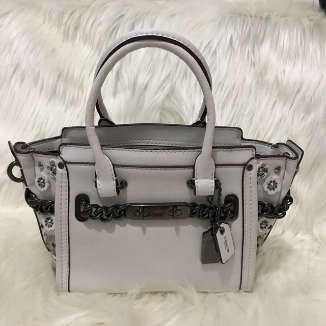 Coach swagger 21 tea rose white PRELOVED