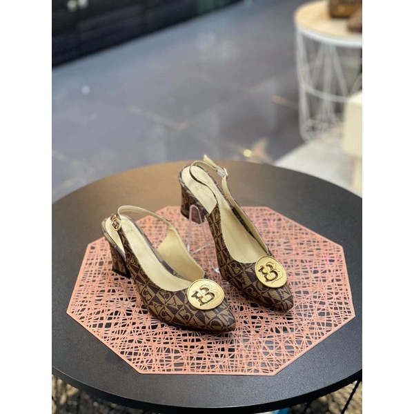 SEPATU BONIA ORIGINAL MODEL TERBARU SEPATU WANITA MONOGRAM