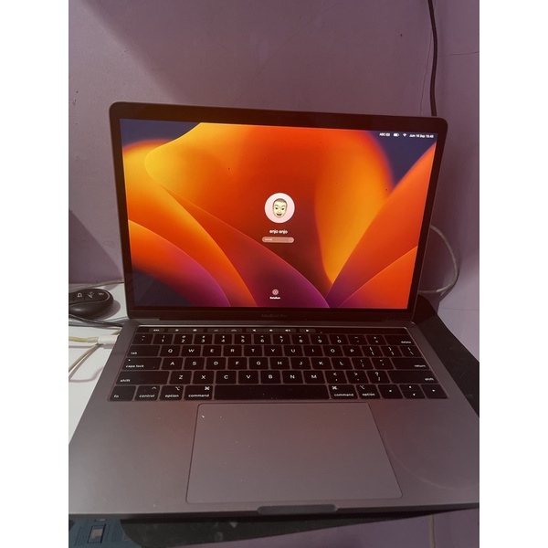 macbook pro touchbar 2018