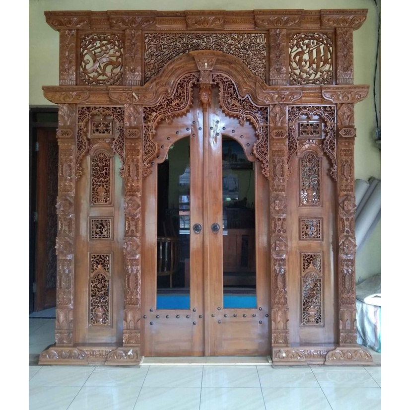 Pintu masjid ukiran gebyok kayu jati