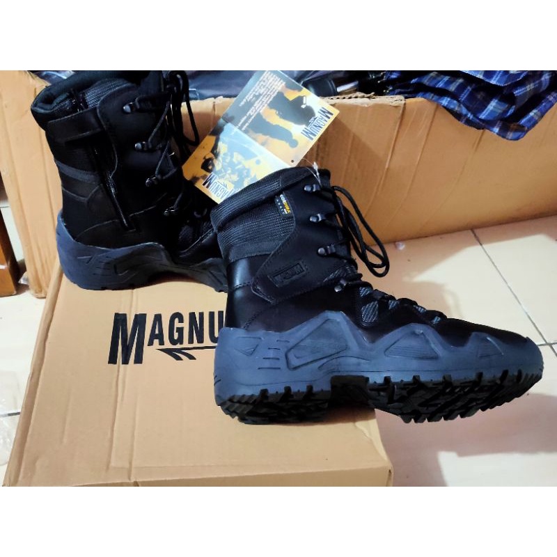 sepatu pdl Magnum cordura lowa