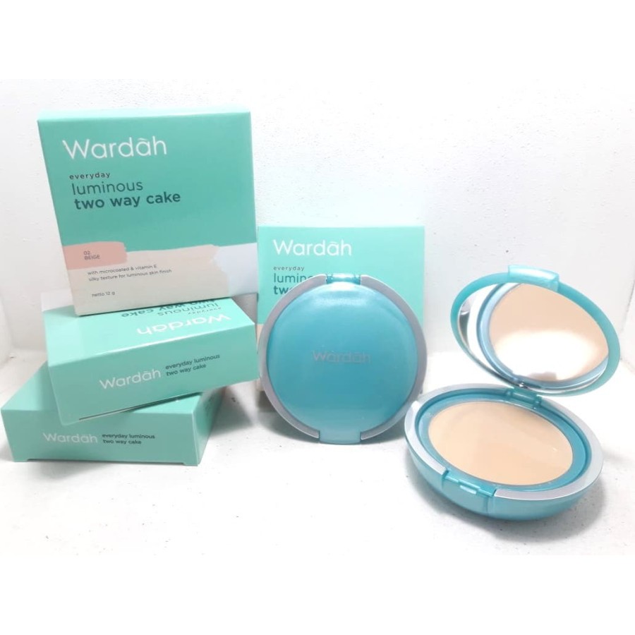 Wardah Luminous Two Way Cake