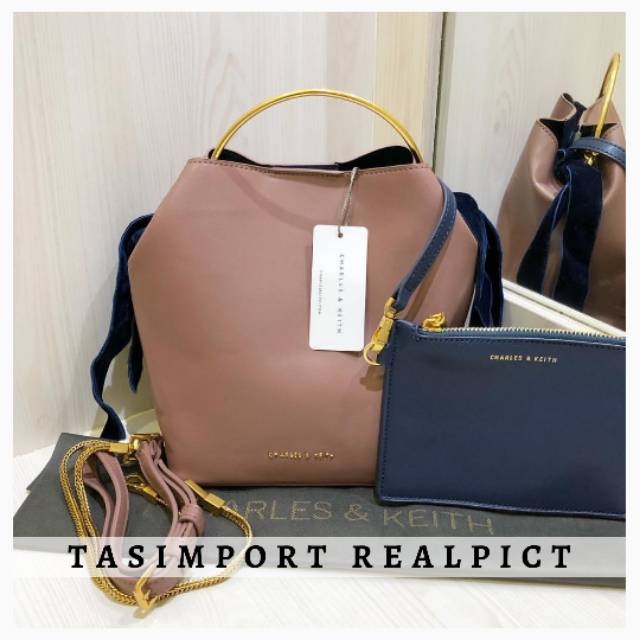 TERMURAH  TAS CharlesandKeith Velvet Bow Bucket Bag - Tas CK Velvet Realpict Tas tiga model import