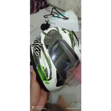 helm ori kawasaki ninja