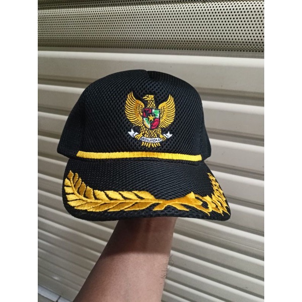 TOPI GARUDA / TOPI LAMBANG GARUDA
