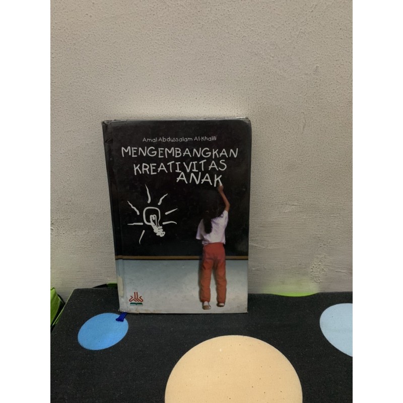 mengembangkan kreativitas anak