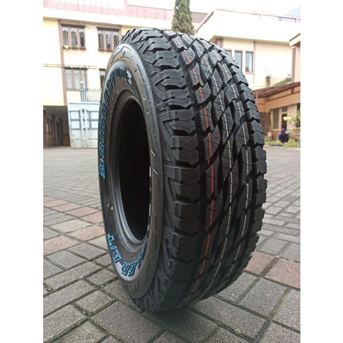 Bridgestone Dueler AT D697 Ukuran 265/65 R17 Ban mobil Fortuner Pajero Hillux