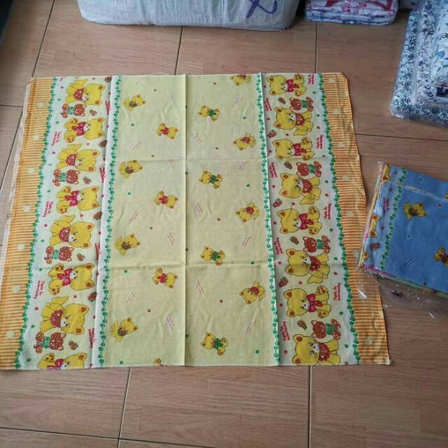 Bedong Bayi flanel kuwata 110 x 90 cm (6pcs)