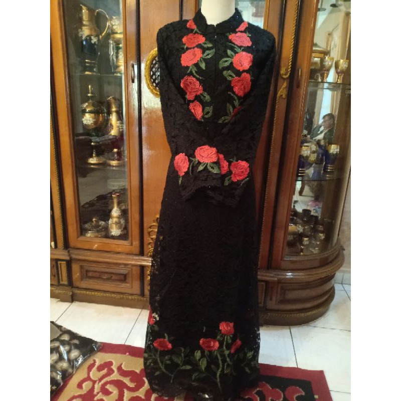 Gamis brokat hitam